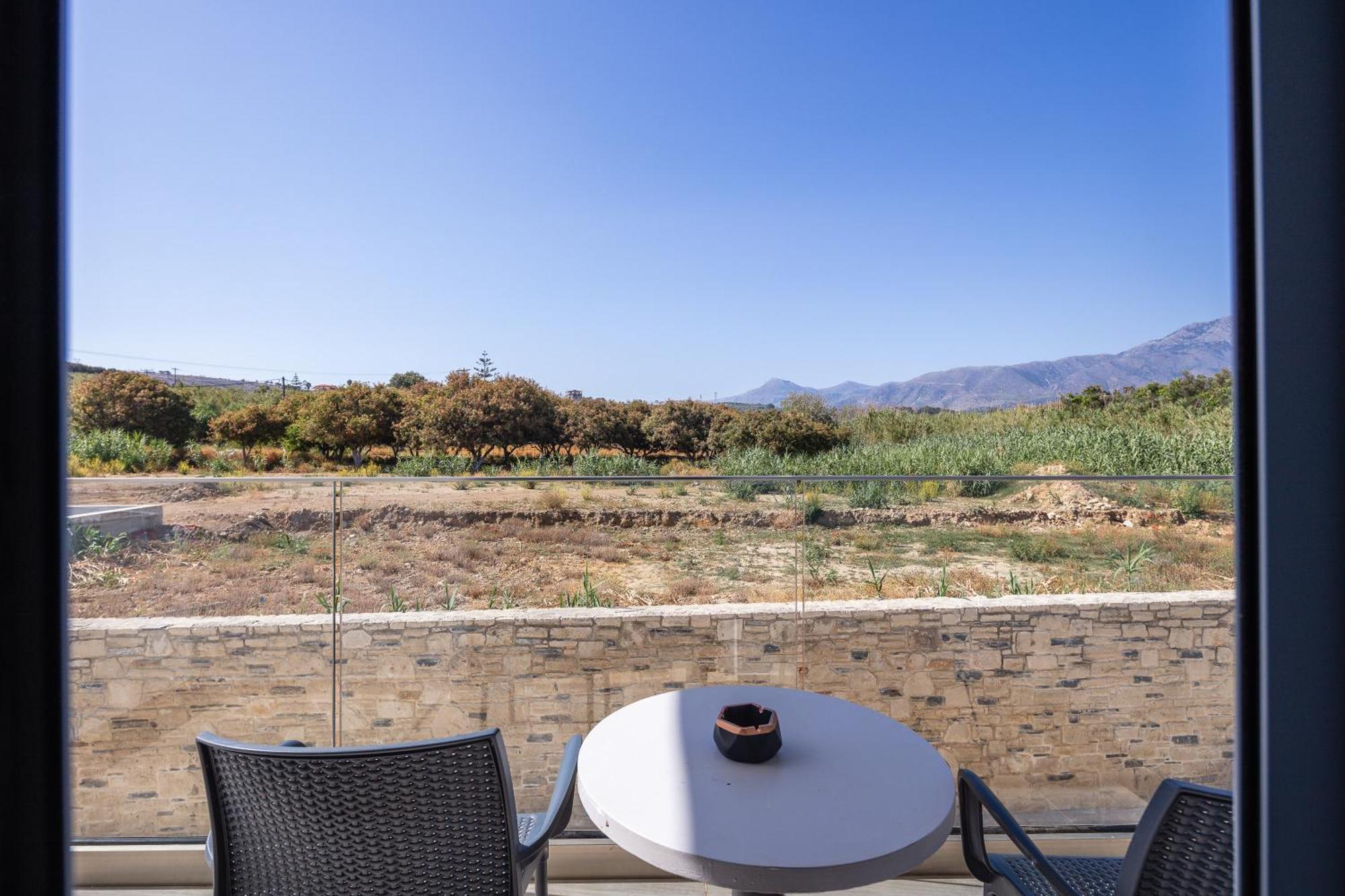 Hotel Iosifina, 80 Metres From Episkopi Beach! Dhrámia الغرفة الصورة